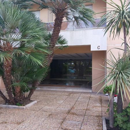 Rez-De-Jardin Grand Studio Appartamento Cros-de-Cagnes Esterno foto