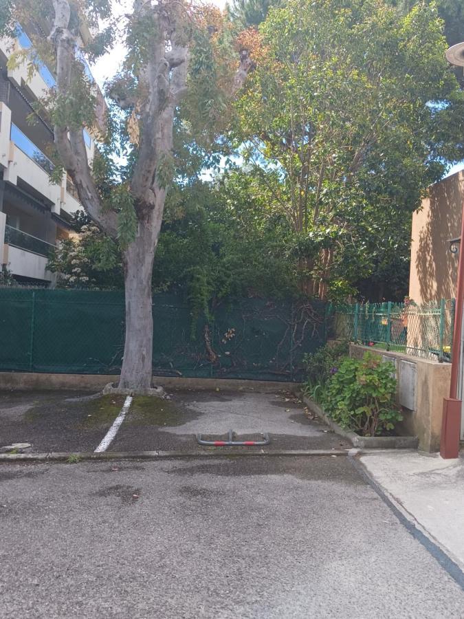 Rez-De-Jardin Grand Studio Appartamento Cros-de-Cagnes Esterno foto